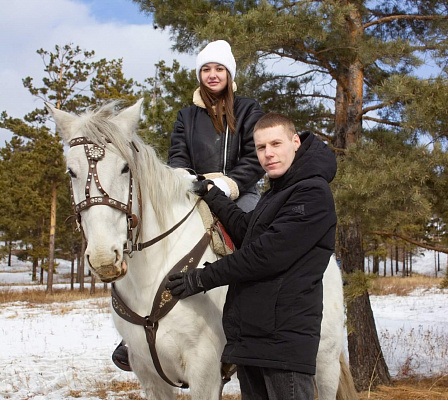 Конная прогулка #в Улан-Удэ#. Подарочные сертификаты Ultra Подарки. Купить оригинальный подарок или подарочный сертификат на Конная прогулка #в Улан-Удэ#. Сервис UltraPodarki.ru 8-800-505-9530. Катание на лошадях, Прогулка на лошади, Прогулка на лошадях для двоих, Конная прогулка, конный клуб, Конный клуб, конная прогулка, конная прогулка #в Улан-Удэ#